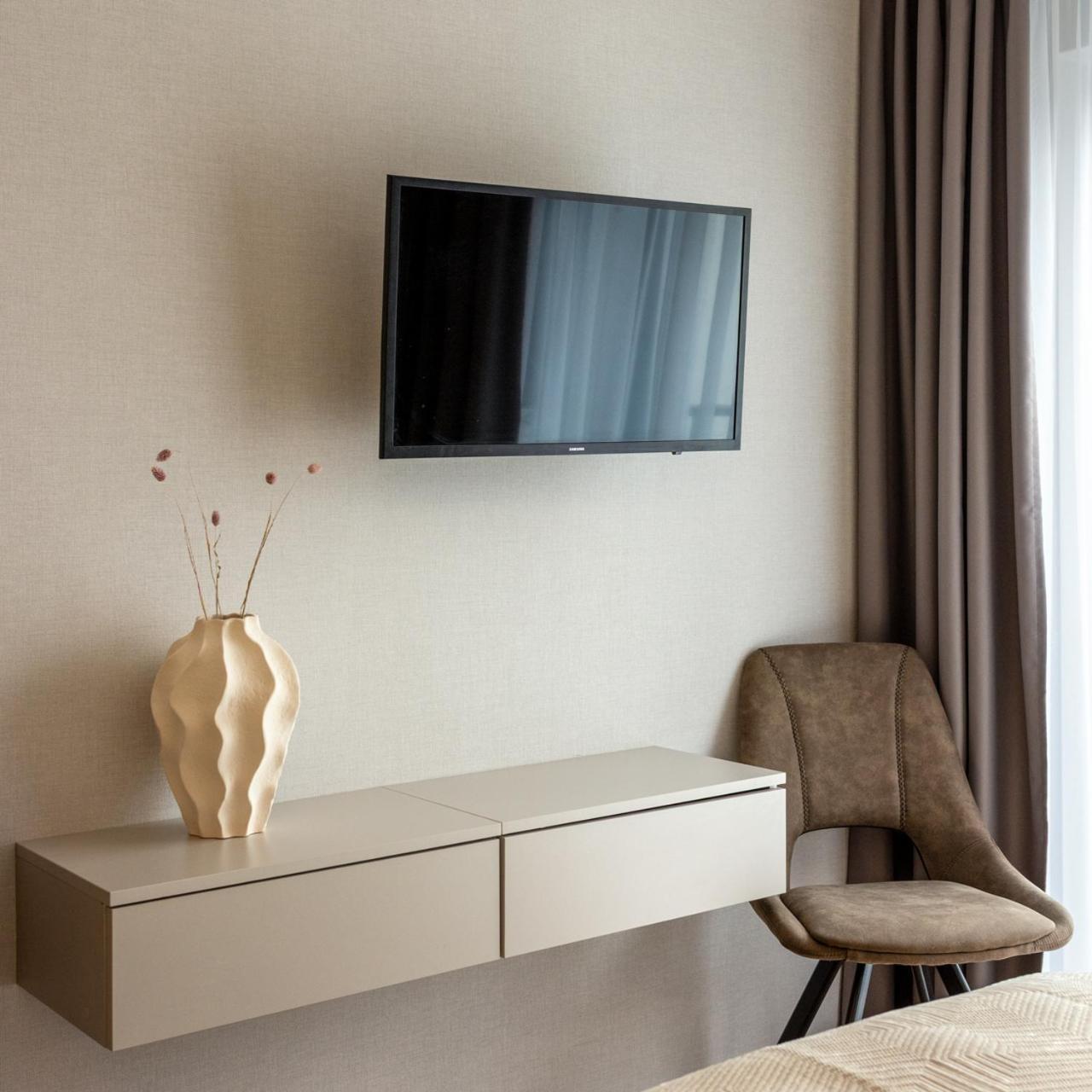 Iron Apartments Krasków Εξωτερικό φωτογραφία