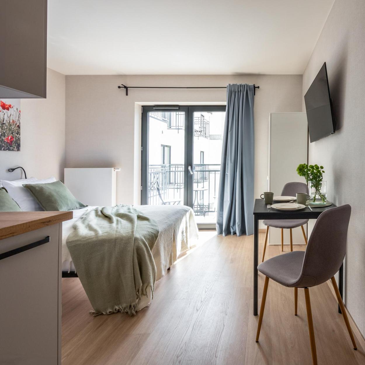 Iron Apartments Krasków Εξωτερικό φωτογραφία